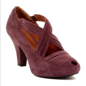 Gentle Souls by Kenneth Cole Remody KS pump